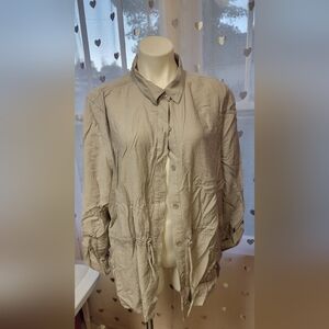 #75 Chico's Cream-Colored Light Jacket Size 4 (20)